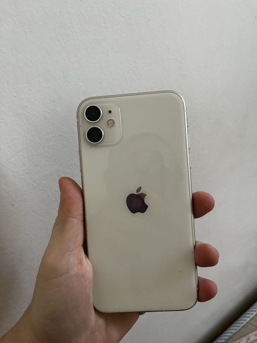 IPHONE 11 - branco 64 GB