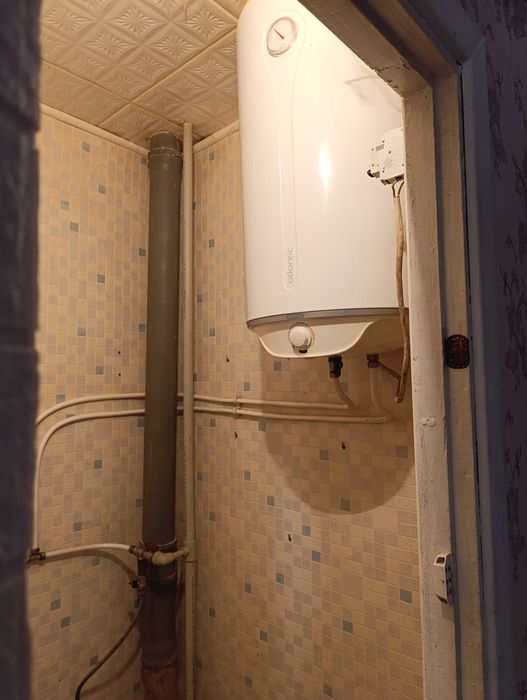 Продається 1-но кімнатна кільце Соборності, пл.Домнобудівників