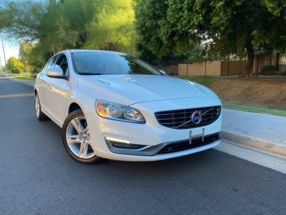 Volvo S60 T5 Platinum      2015