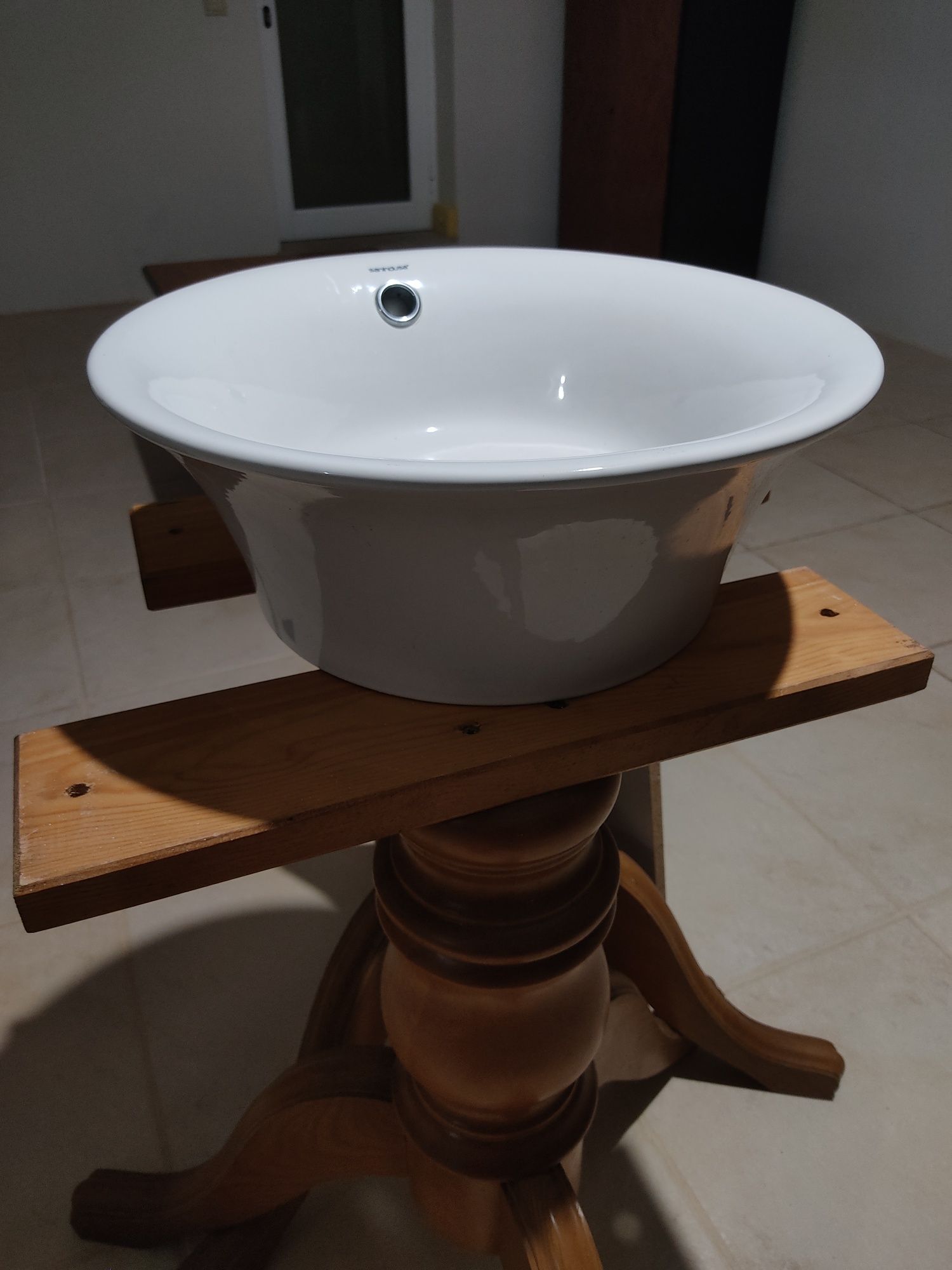 Lavatorio Sanindusa de pousar