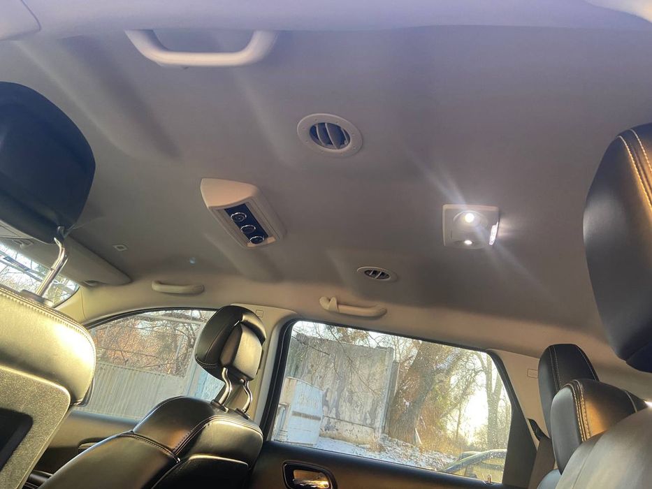 Продам 7-місний універсал Dodge Journey