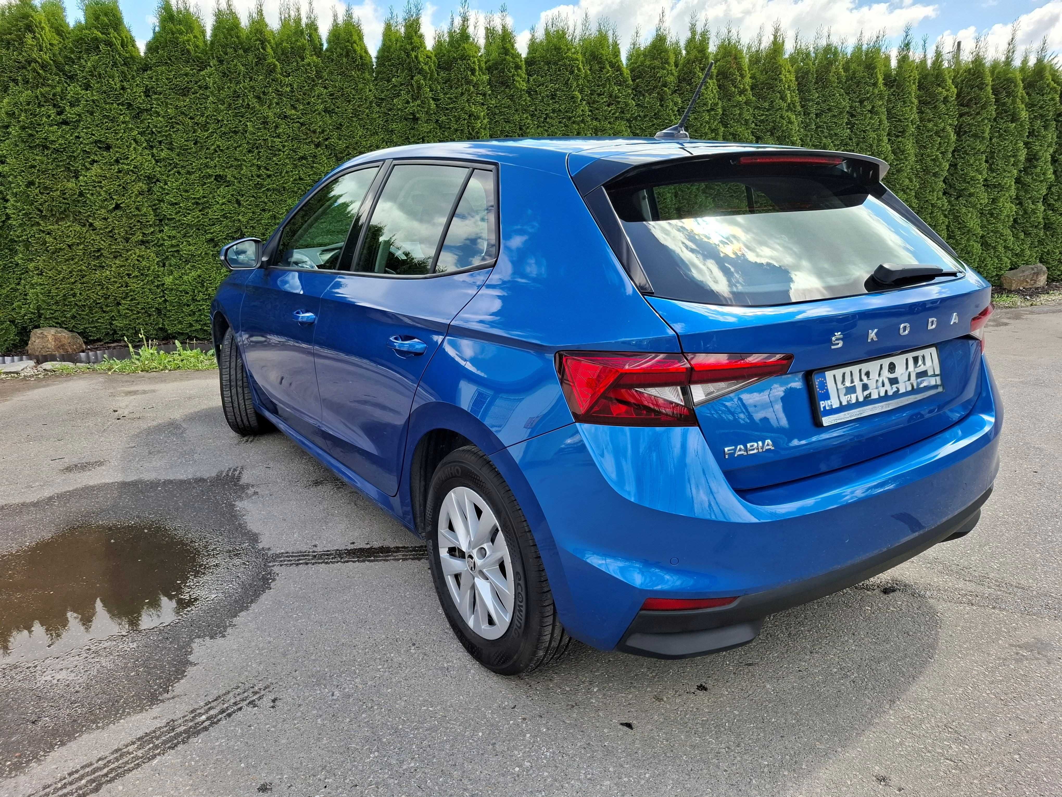 Wynajem wypożyczalnia pojazdów aut Škoda Fabia IV 2023r
