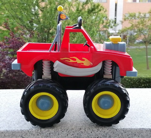 Carro telecomandado Phineas e Ferb