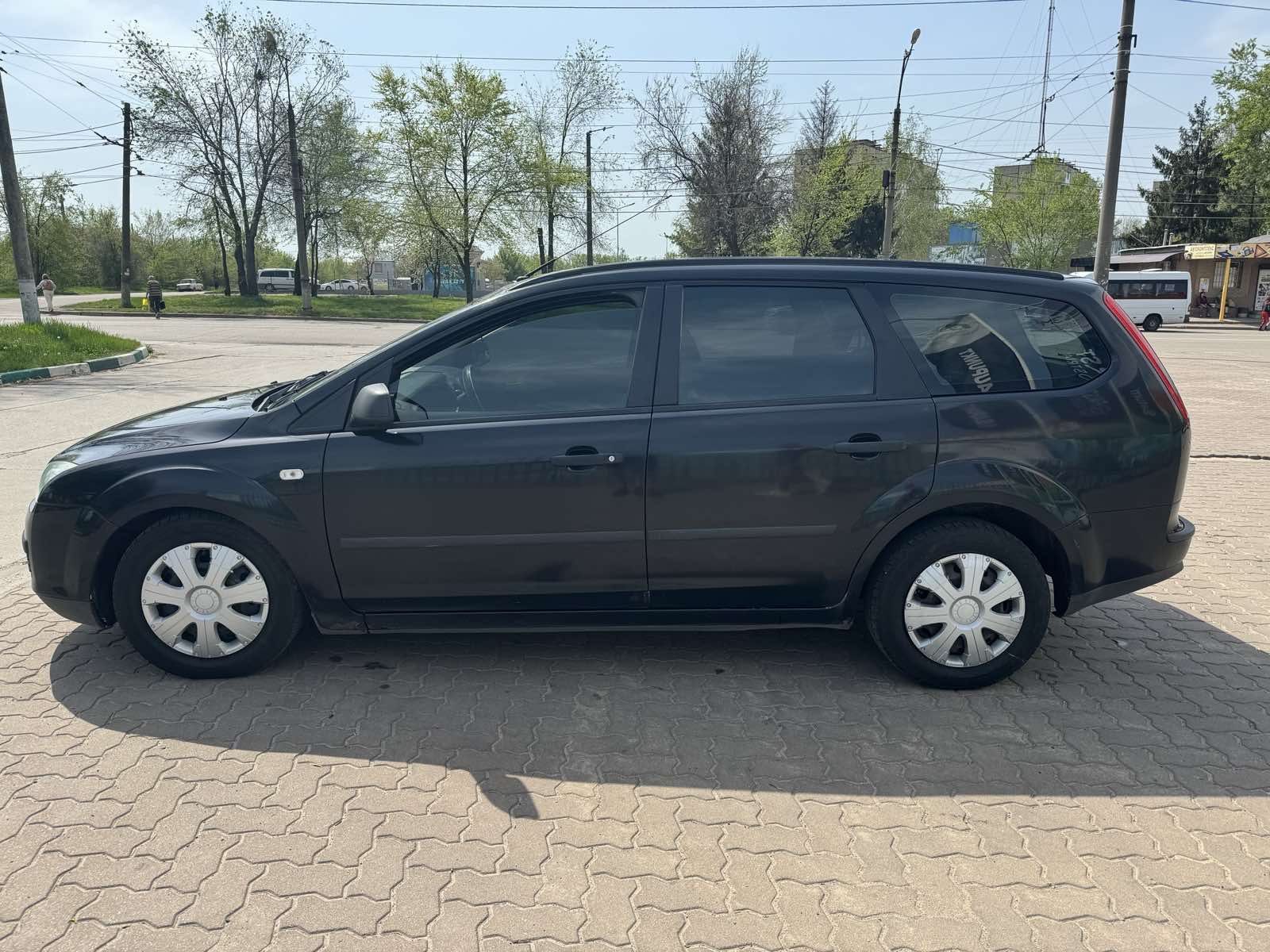 Продам Ford focus бензин, газ 2005 год