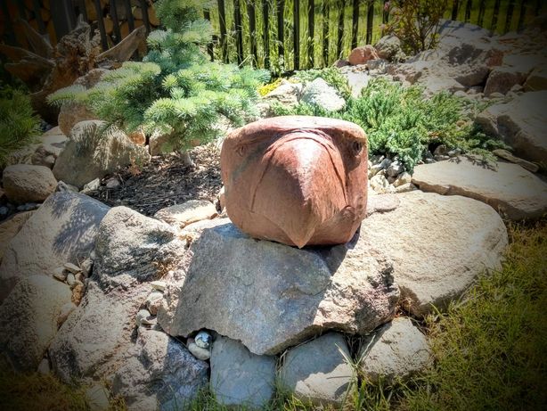 Rzeźba ogrodowa kamień polny
