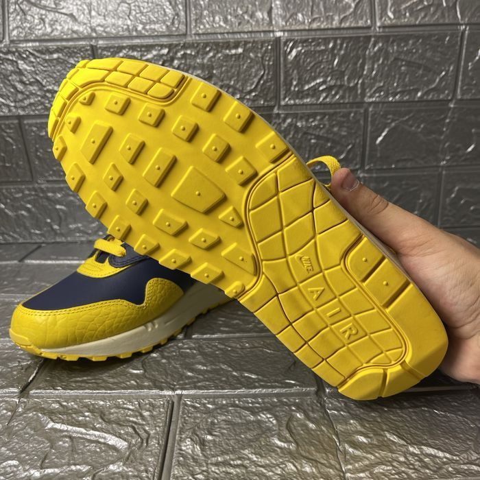 Чоловічі кросівки Nike Air Max 1 Co.Jp Michigan Blue/Yellow FJ5479-410