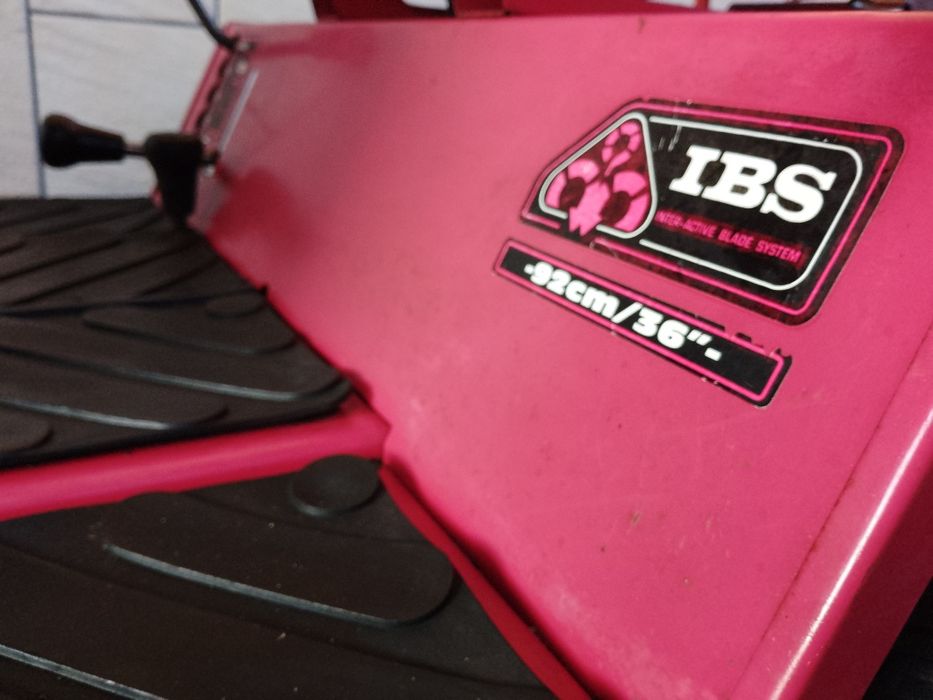 Traktorek kosiarka kosz zamiatarka (zbiera liście, śmieci)