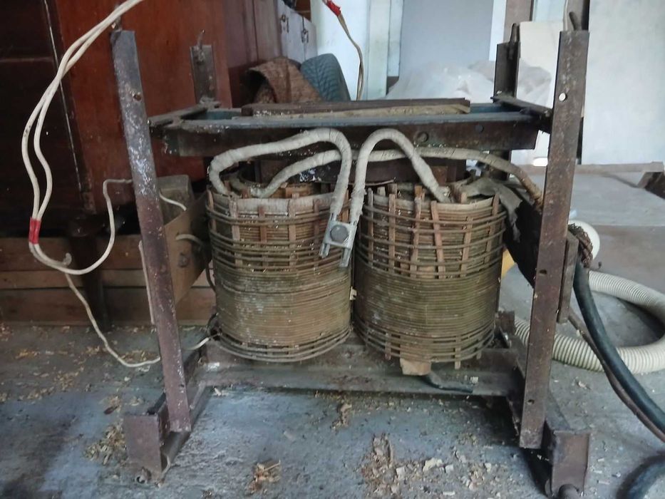 Професійний зварювальний апарат