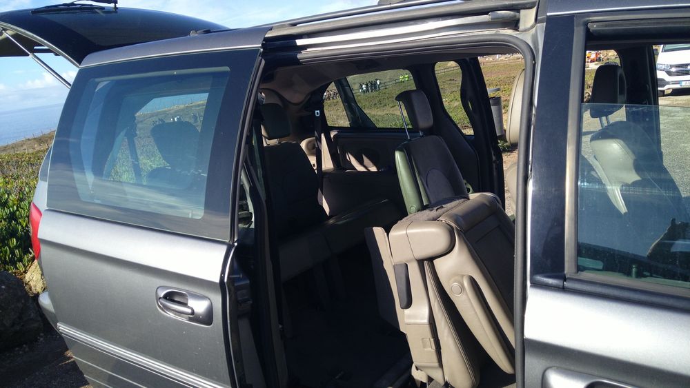 Chrysler Voyager com motor 2.7 diesel 60.000 km