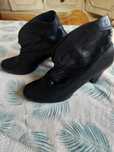 Botins    pretos