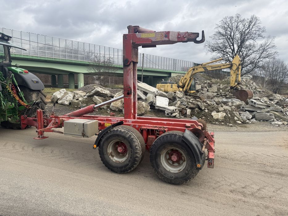 Pronar T185 hakowiec przyczepa do kontenerow