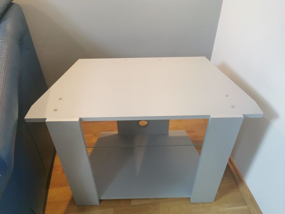 Stolik pod telewizor