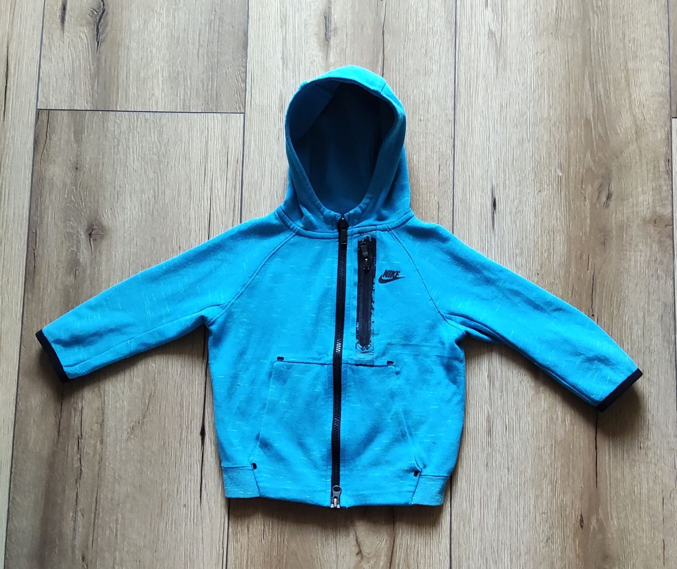 Nike Tech Fleece chłopięca bluza z kapturem w rozmiarze 90-96 cm