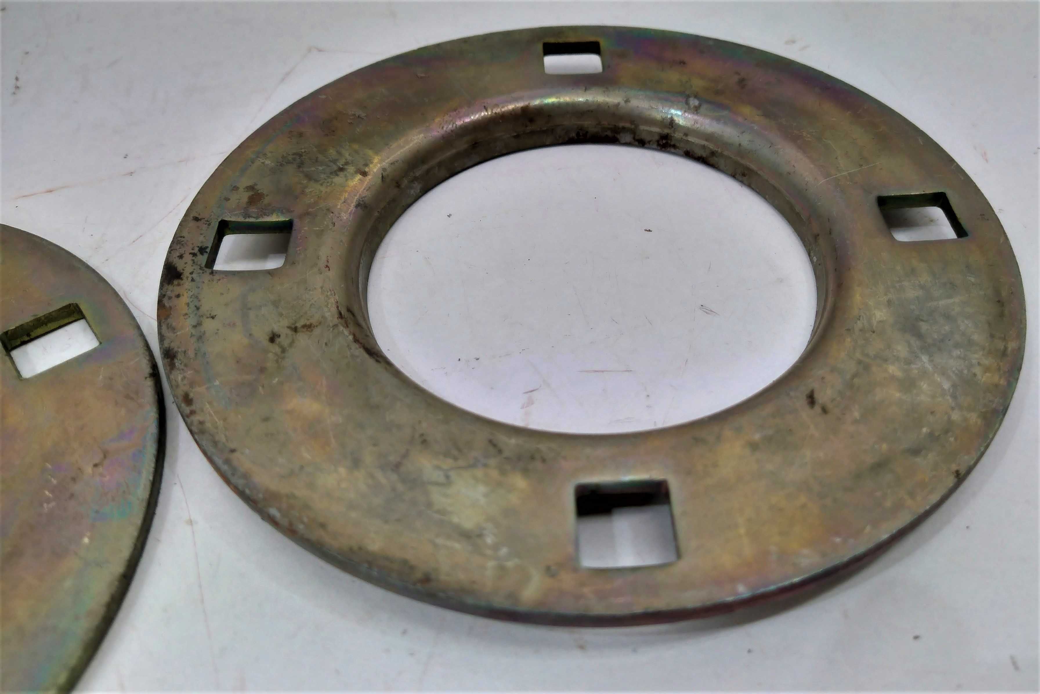 Obudowa oprawa kołnierzowa łożyska John Deere INA 03.90MSB