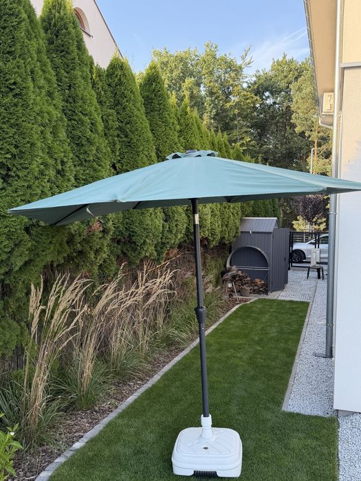 Parasol ogrodowy ze stojakiem