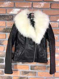 Czarna ramienska kurtka jesien/zima z białym futerkiem M 38