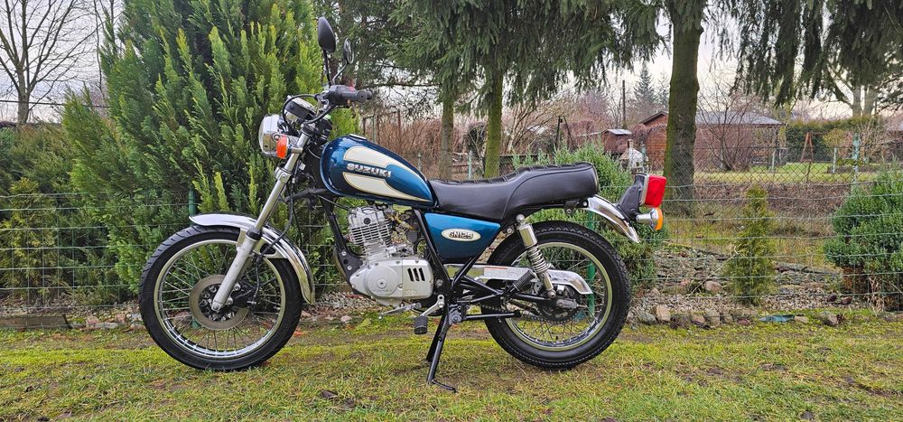 Suzuki GN 125 jak GZ Marauder 125 z Niemiec