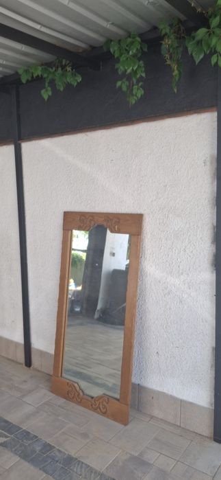 Lustro w dębowej ramię, piękne i bardzo solidne
