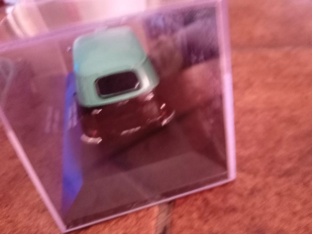 Miniatura Carro Renault Colorale, Taxi Lisboa