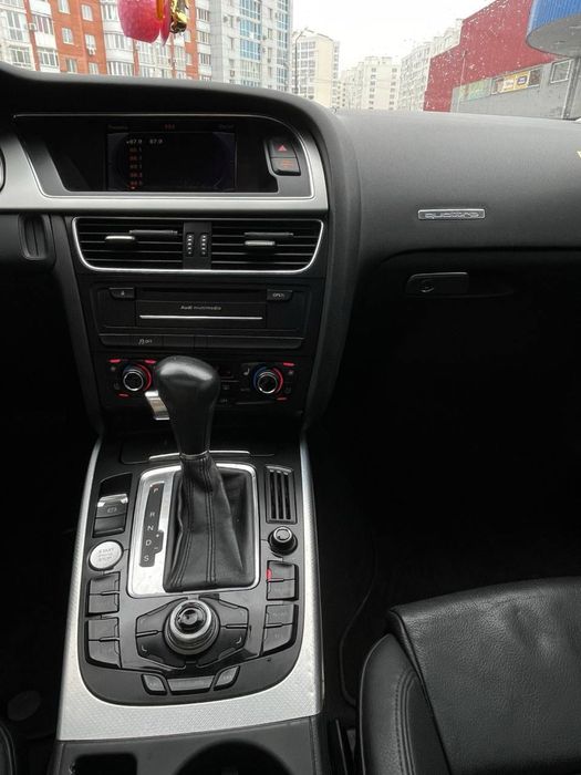 Audi A5 11рік 2.0