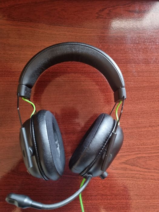 Headphones Razer Blackshark v2