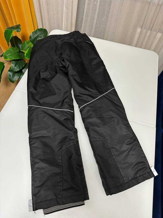 Жіночі лижні чорні штани М розміру