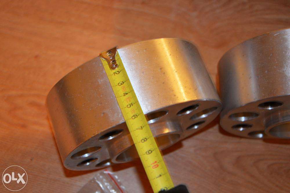 DYSTANSE 4x4 OFF-ROAD TUNING Toyota Jeep Suzuki Opel Touarg 30,40,50mm