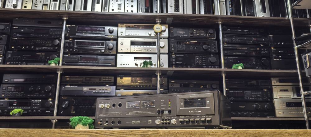 Касетні програвачі Grundig CF7000/Grundig CNF300