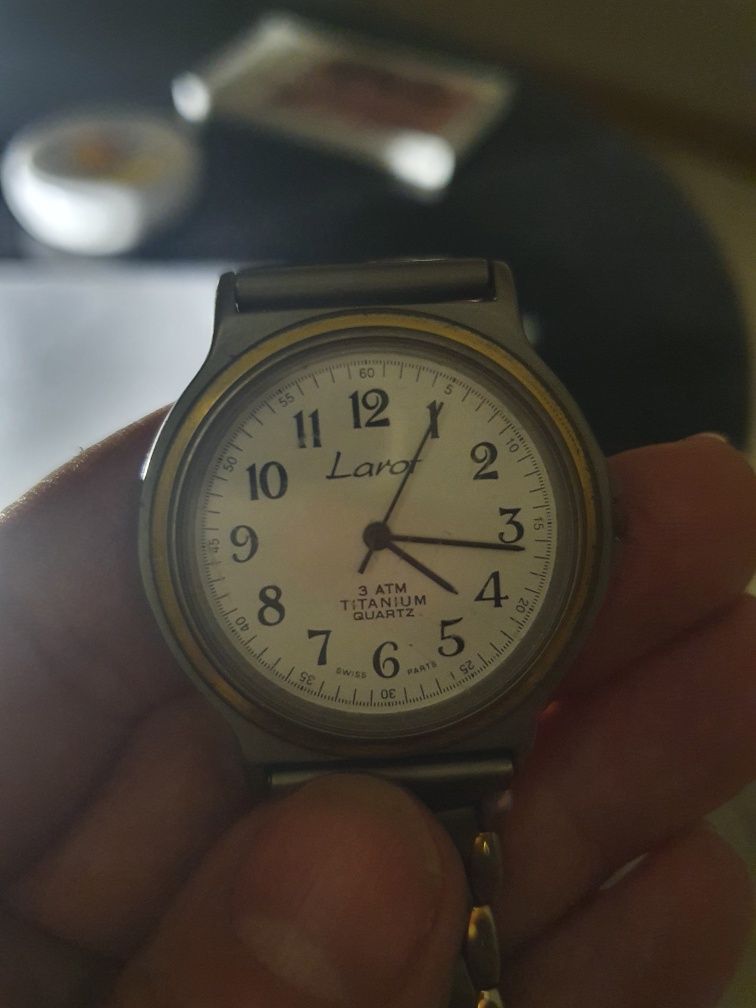 Zegarek z bransoletą tytanowy