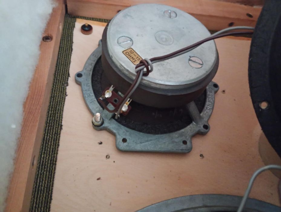 Kolumny wharfedale dovedale W2 rezerwacja