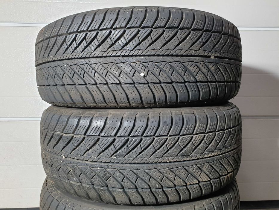 4szt. 225/55/17 97H Goodyear UG Performance 2 7mm 2021r [ 10686 ]