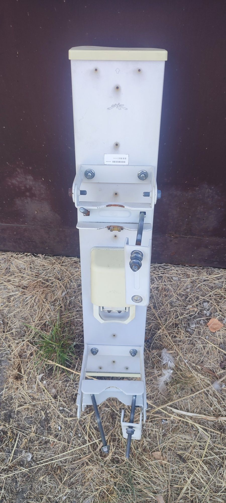Секторная антенна бу UBNT 2 airMax Sector 2G-16