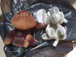 Peluches usados, em bom estado.