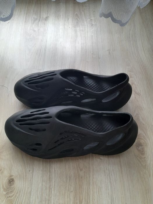 Buty Adidas yezzy foam runner rozmiar 48