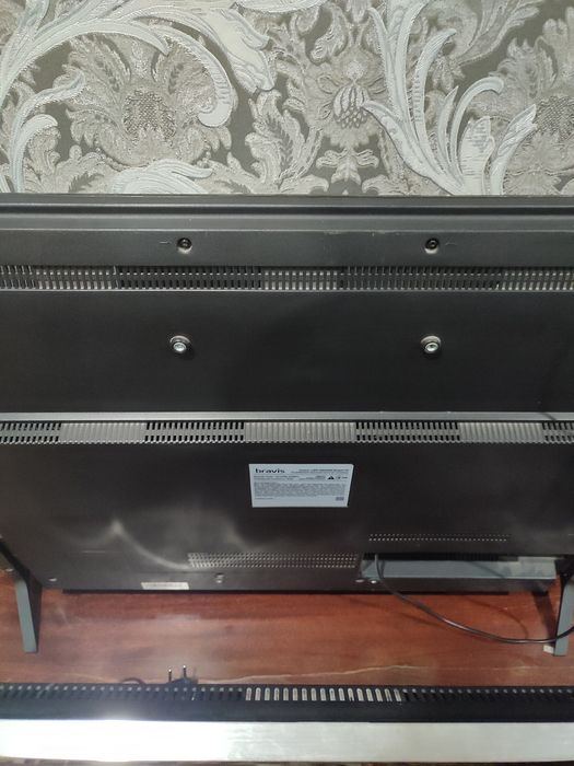 Продам телевизор бравис,сломана матрица