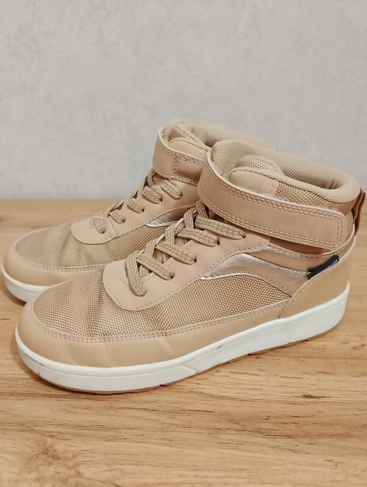 Хайтопи(кросівки) на дівчинку H&M 22 см