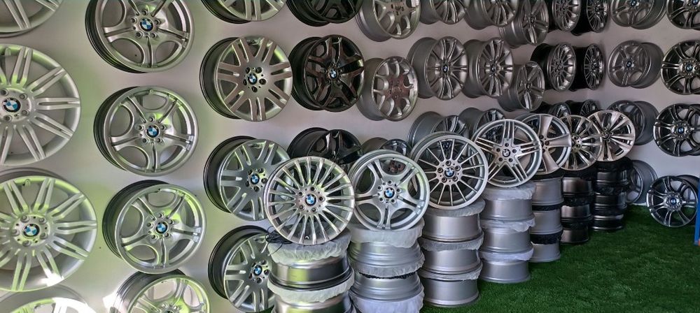 Jantes 18 bmw originais style 32 completamente novas dupla medida