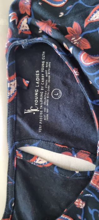 L/40 Carry Sukienka granatowa w printy