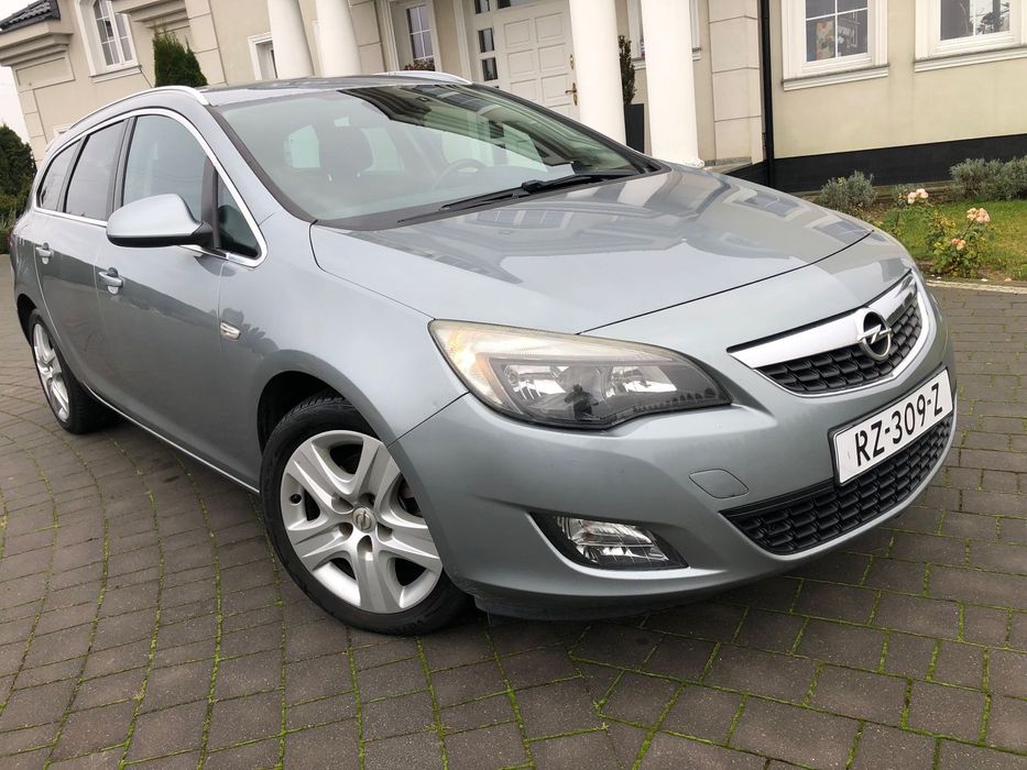 Opel Astra 1.6 TURBO 180KM 6 skrzynia