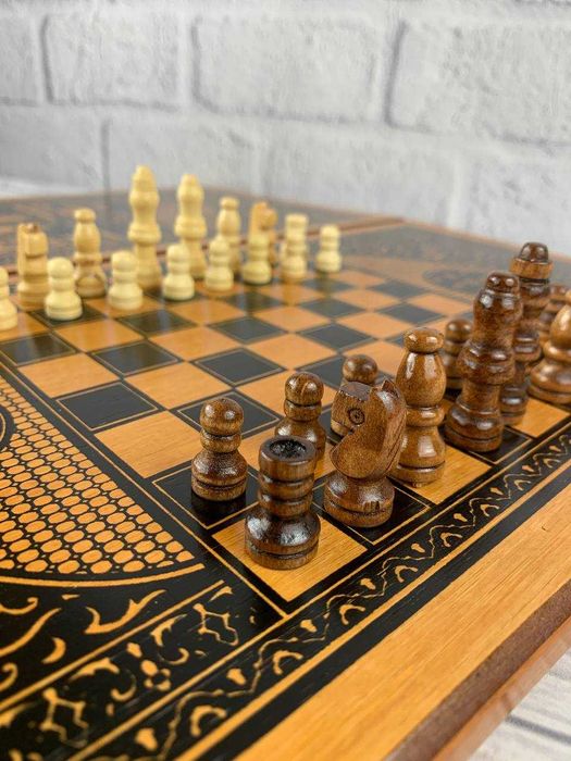 Нарди дерево з зображенням Башні, 45х45 см+шахмати 3в 1