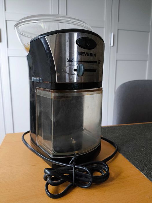 ekspress kolbowy BEKO CaffeExperto