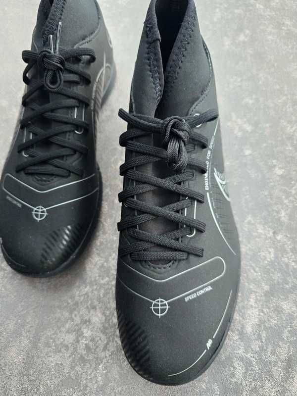 Buty halowe Nike Superfly 8 Club IC, rozmiar 39