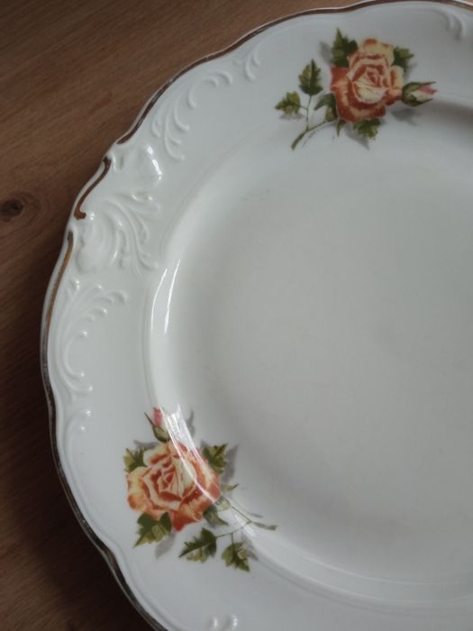 Talerze płaskie obiadowe Wałbrzych PRL