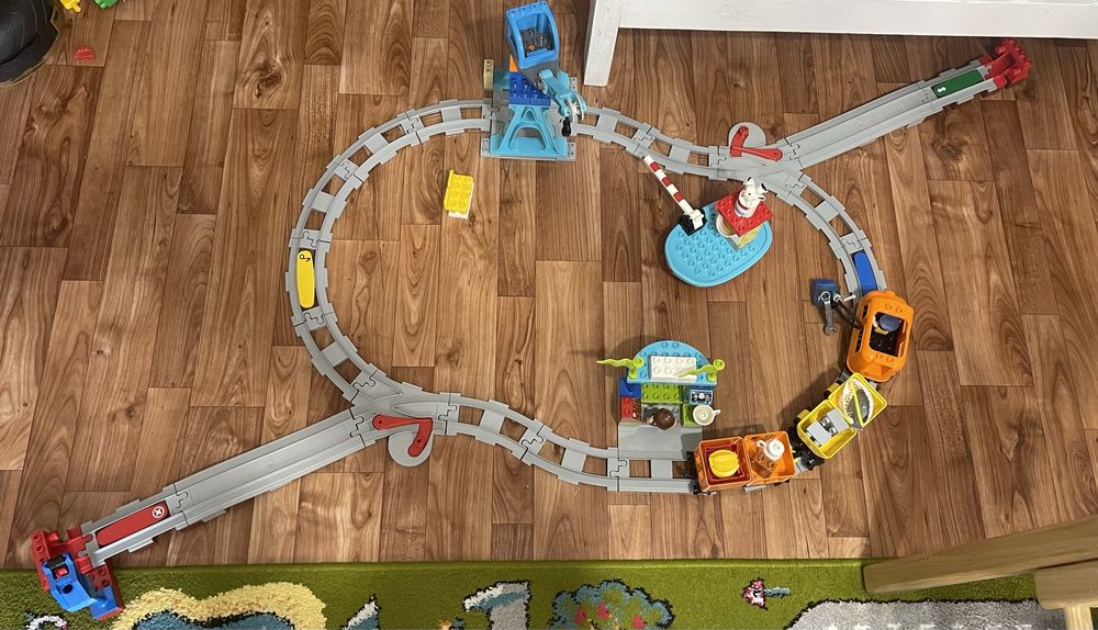Lego Duplo потяг