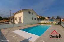 Moradia T4 com piscina para venda em Viseu
