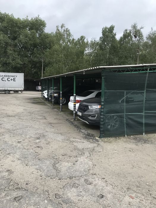 Паркомісце для авто