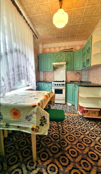 Продаж великої 40 м2  1к.кв на Космосі, вул. Олімпійська