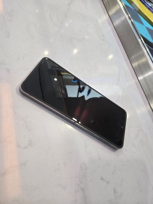 Samsung galaxy flip 6 256 gb