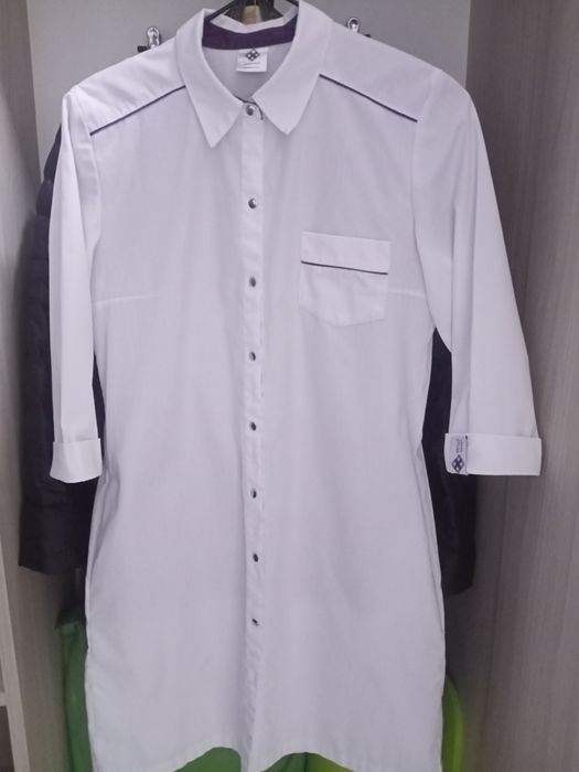 Красивый белый халатик