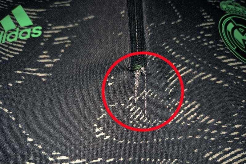 Real Madrid Club de Fútbol Adidas Aeroready 2022-23 training top S-M